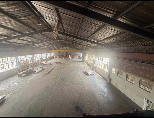 1,300M² WAREHOUSE TO LET IN ALRODE